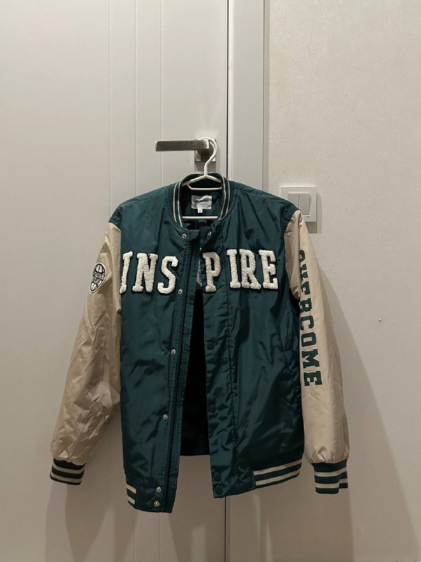 Бомбер куртка подростку или девушке S