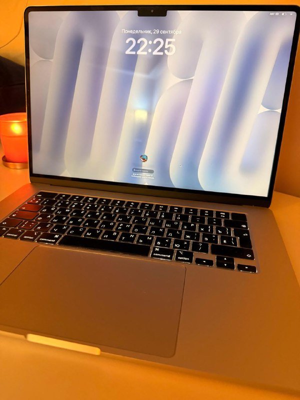 MacBook Air M2 15 8GB 256GB 3