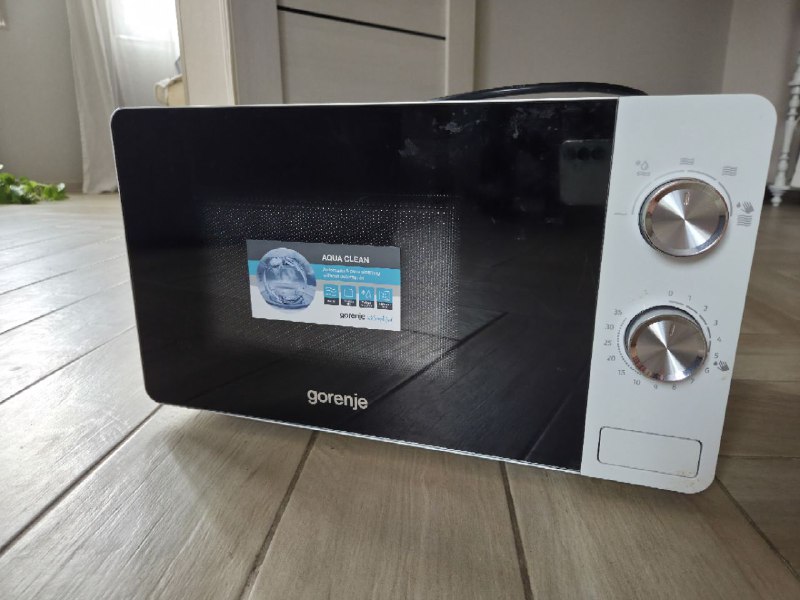 микроволновая печь Gorenje MO20E1W 2