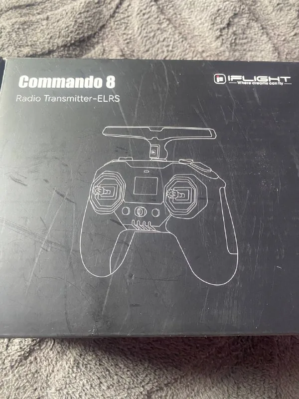 iFlight Commando 8 ELRS пульт 1