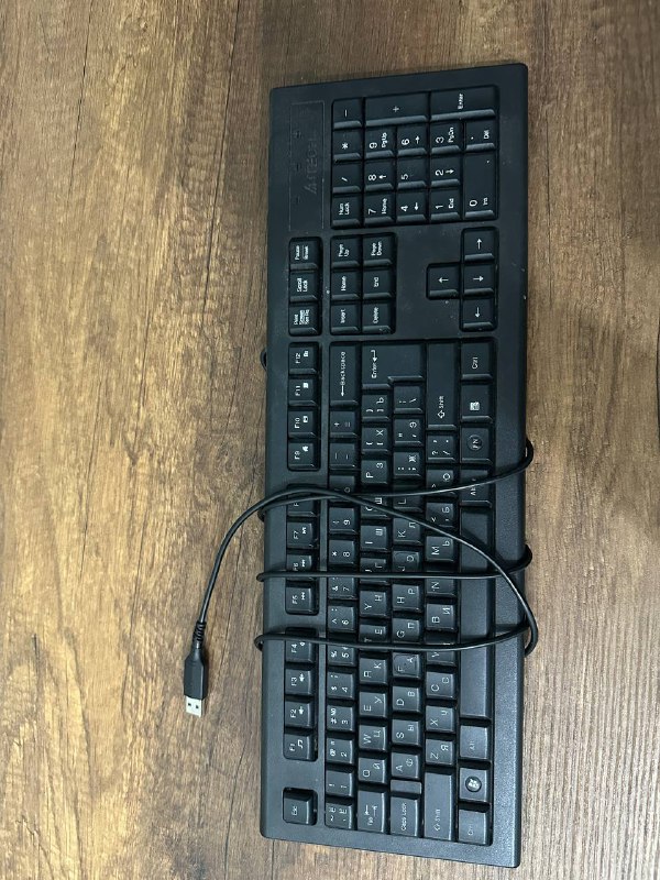 Деревянный стол 7