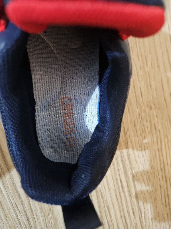 Детские кроссовки 33 EU 4