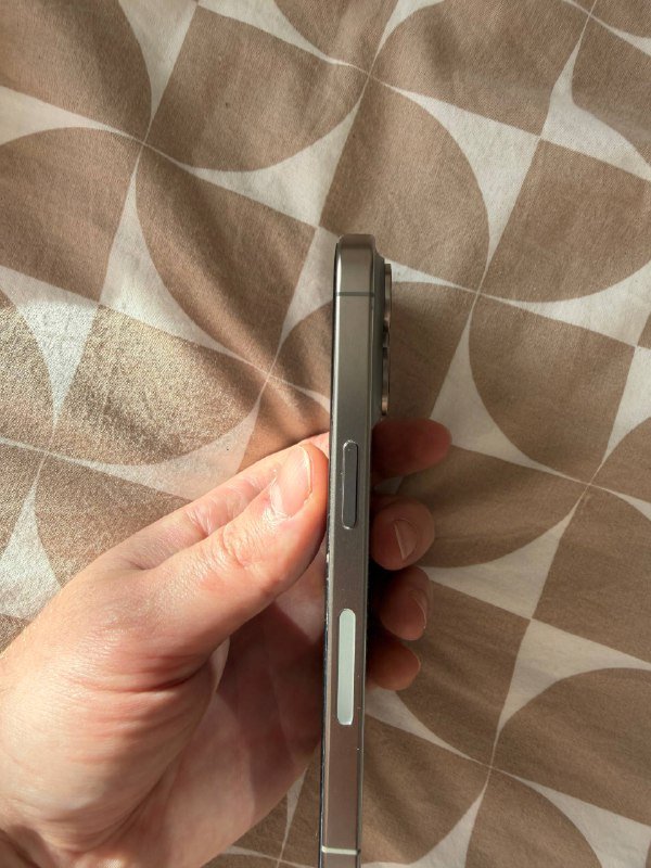 iPhone 15 Pro 256GB (eSIM) 4