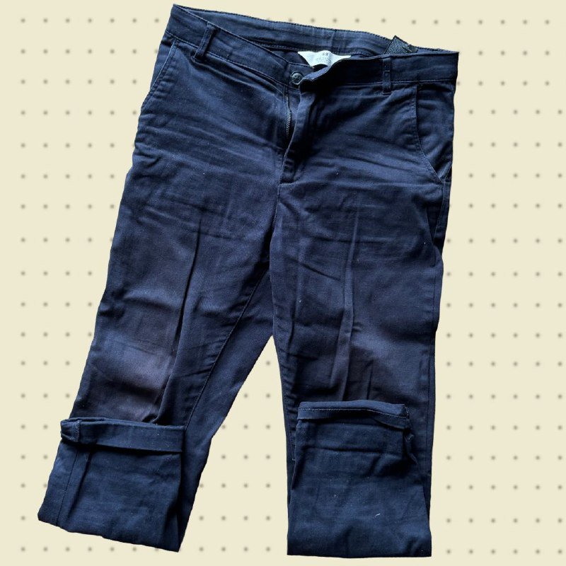 Джинсовая куртка, олимпийки Adidas, свитер Cos, футболки, рубашка H&M, брюки Uniqlo и H&M, куртка Uniqlo 8