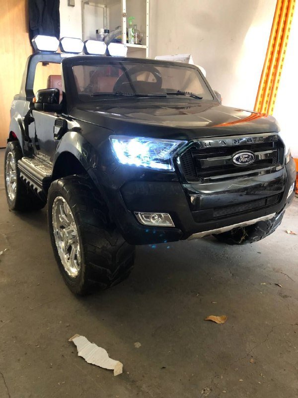 Детская машина с пультом управления 3