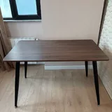 Офисный стол, разборные гантели, офисный стул SKODSBORG 1