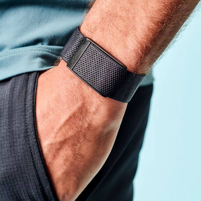 Whoop 4.0 носимый девайс с двумя ремешками