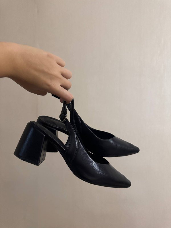 Новогоднее платье, черные туфли на каблуках, коричневые туфли Eko Georgia 4