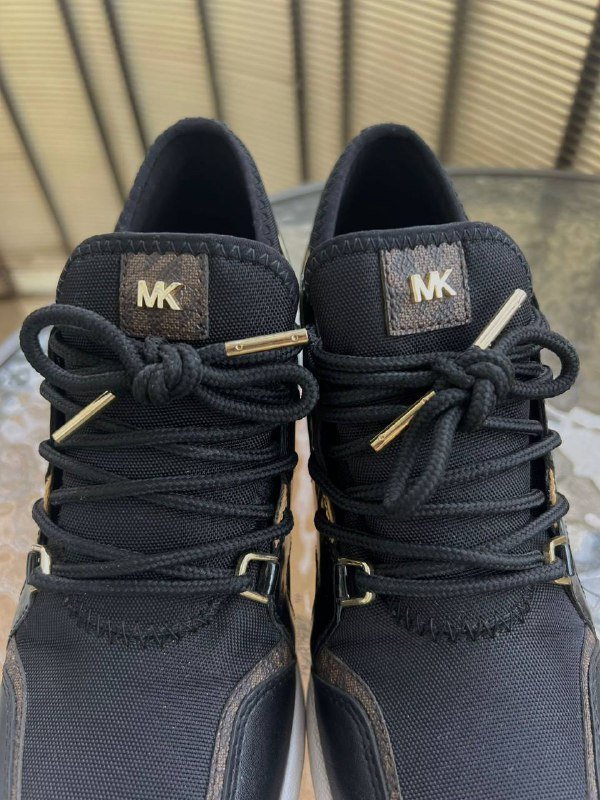 Кроссовки Michael Kors размер 37,5 4