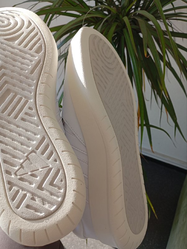 Новые Adidas 42 размер, Жилет новый на флисе женский 3