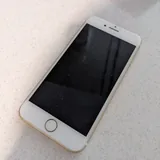iPhone 7 4
