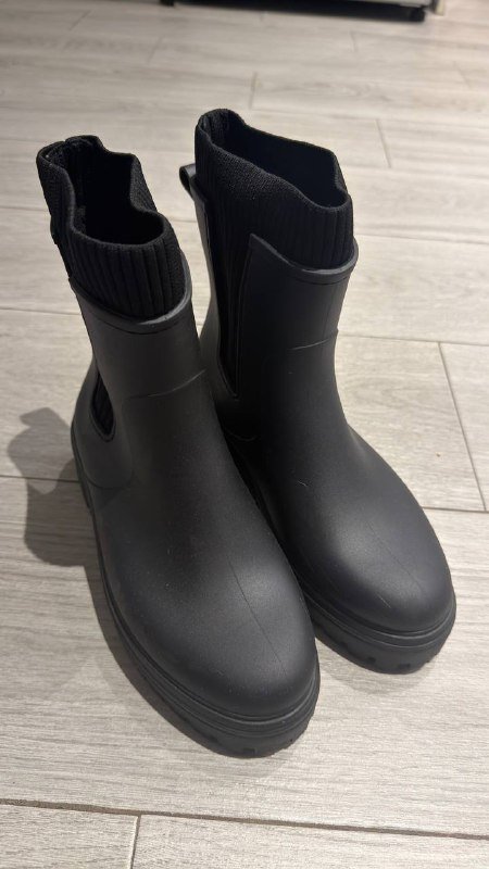 Женские резиновые сапоги размер 36