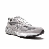 Свитер Colin’s, кроссовки New Balance 993 4