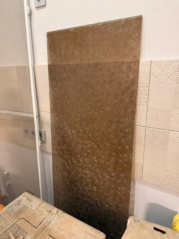 Стекло от двери размер 169 на 54,5