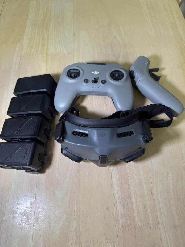 Дрон DJI Avata Pro-View Combo и аксессуары 3