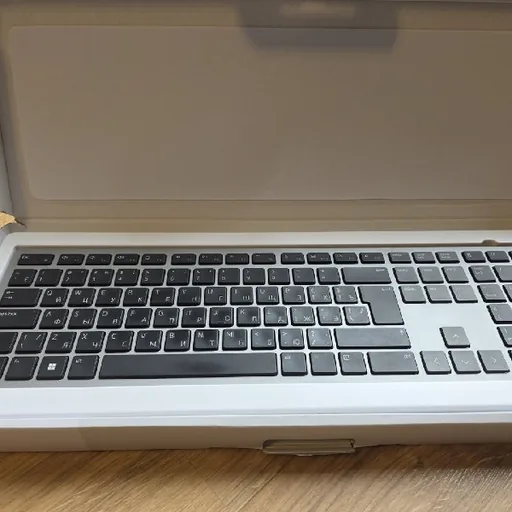 Беспроводная клавиатура Dell KB700