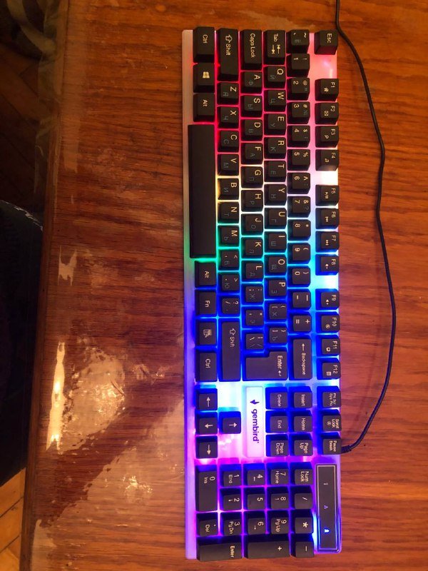 Игровая клавиатура с подсветкой