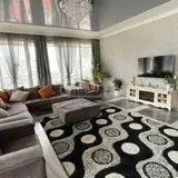 Просторная 6-комнатная квартира 200 м² 1