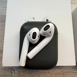 AirPods 2, кабель, чехол 2