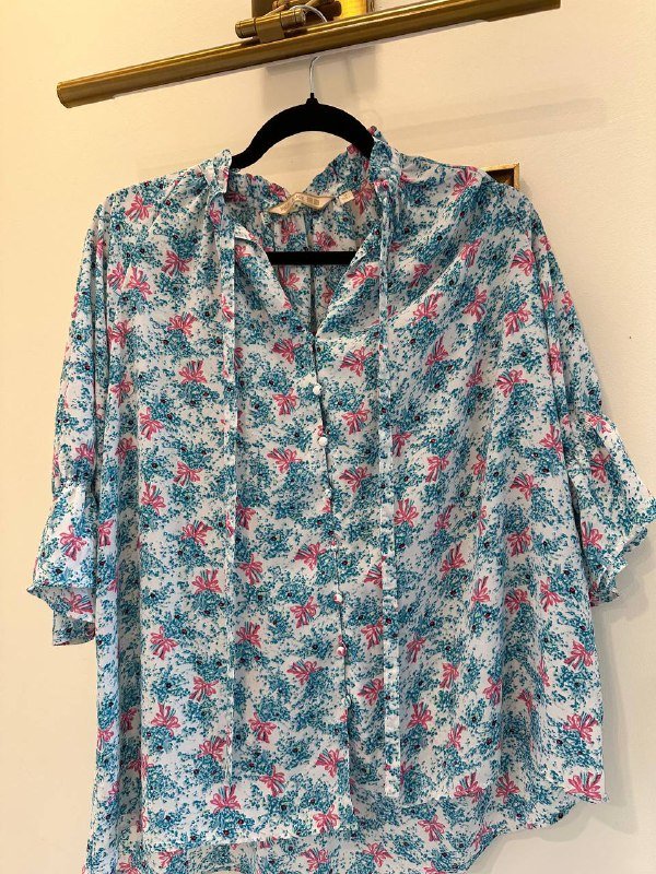 рубашка Uniqlo, кюлоты Lime, пляжный халат Waikiki