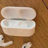 AirPods Pro 3 4