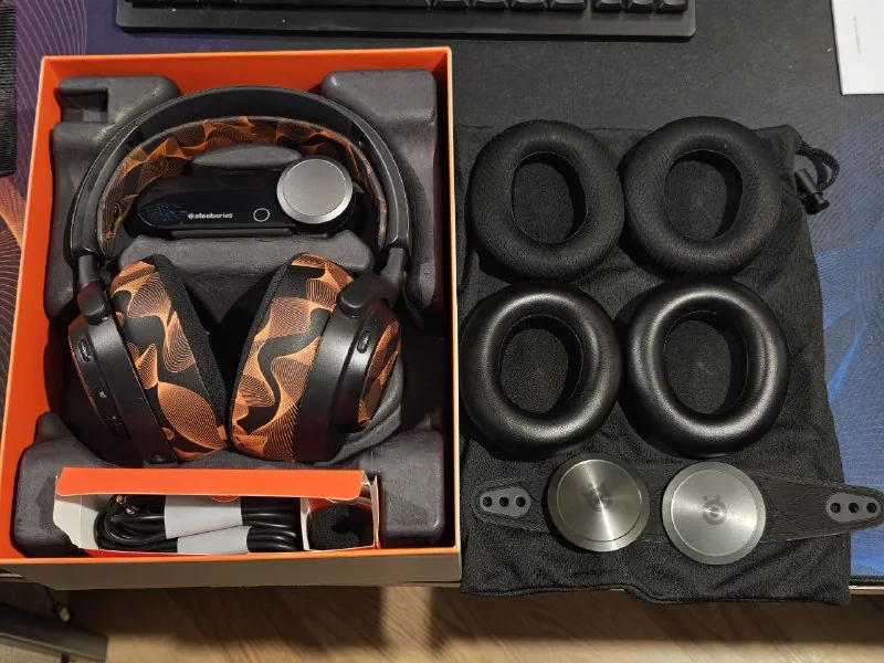 Arctis Nova Pro headphones 1