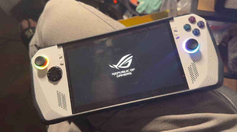 rog ally с диском на терабайт в защитном стекле и кейсом