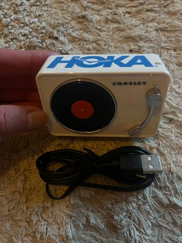 Мини-колонка Crosley Bluetooth speaker 1