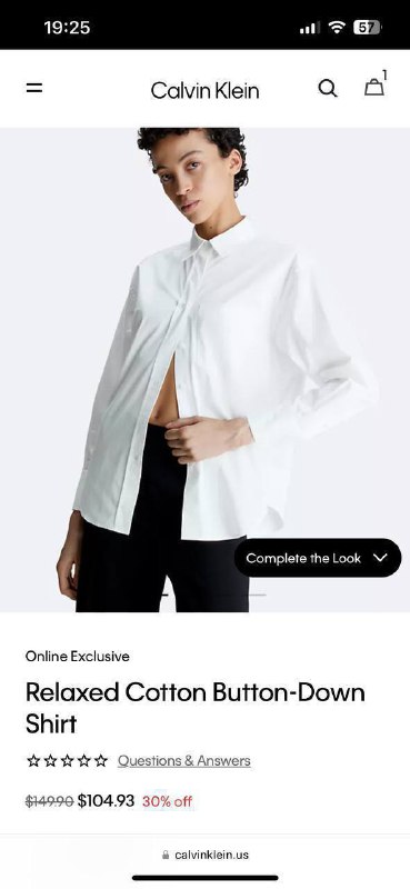 Кожаный тоут, нейлоновая сумка, рубашка Calvin Klein, спрей для волос, резиновые тапки, хайлайтер Essence 4
