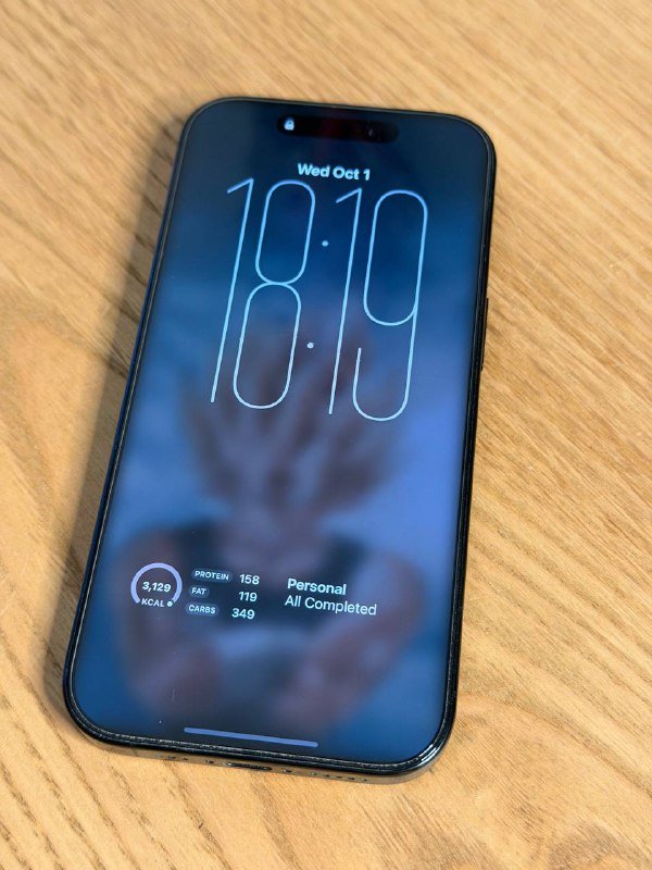 iPhone 16 Pro 128gb eSim с кейсом 2