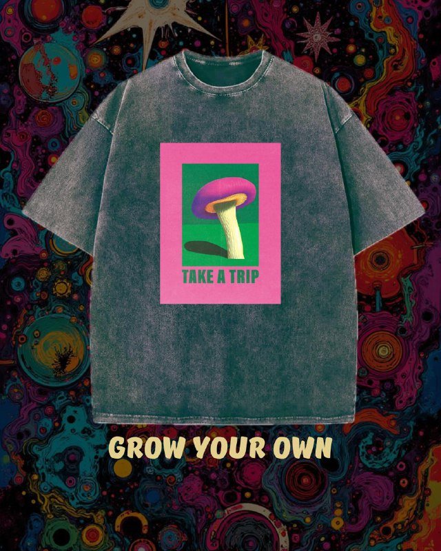 Оверсайз футболки с грибными мотивами