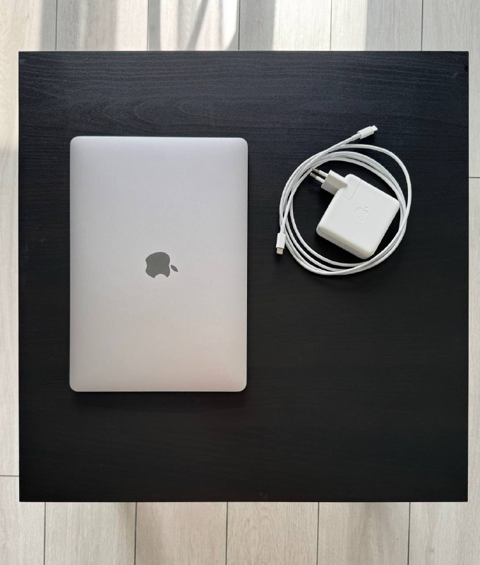MacBook Pro Intel 8/256