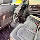 Audi Q7 6