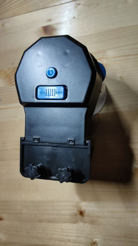 Автоматическая кормилка для аквариума и террариума 2