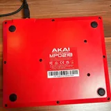 Akai MPD218 USB MIDI контроллер 4