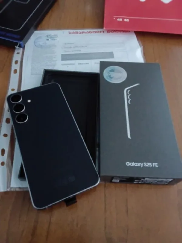 Samsung Galaxy S25 FE 8GB/256GB Black 1