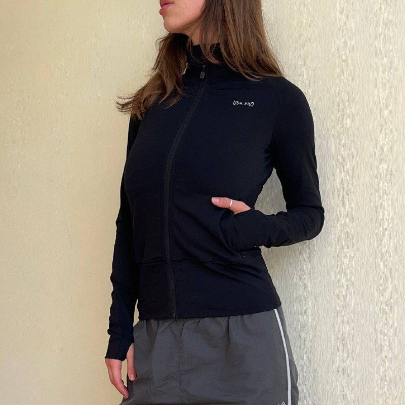 Топ Stradivarius, юбка винтаж, сумка Италия, кофта, джинсы 4