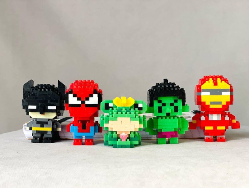 Наборы Лего, винтажные мягкие игрушки и коллекционные фигурки 3