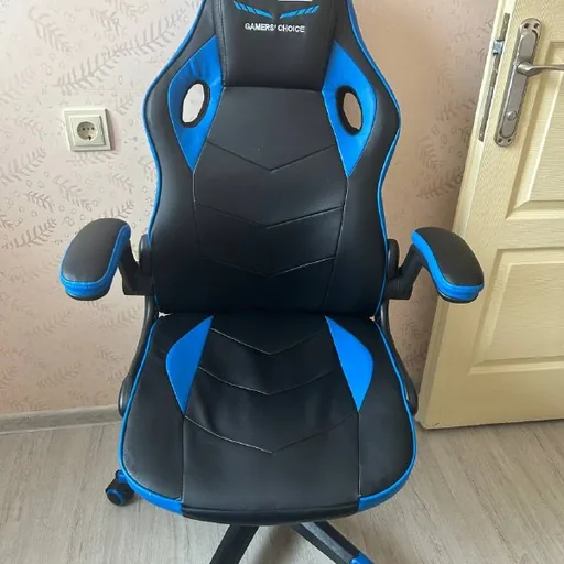 Игровое компьютерное кресло