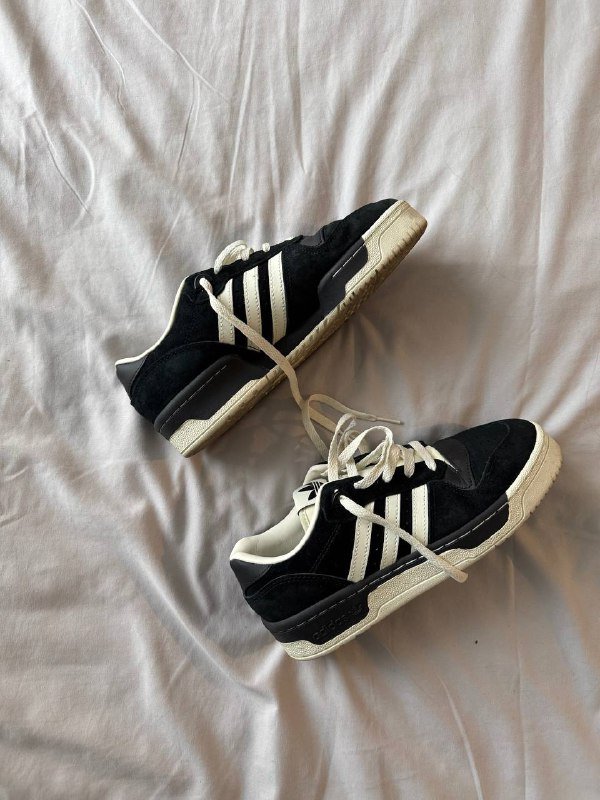 Adidas Handball Spezial W, Adidas Originals Rivalry Low, Сандалии Scarpiera, Lebel Essence Sleek, Davines Hair Spray, Alfaparf Thermal Protector 6