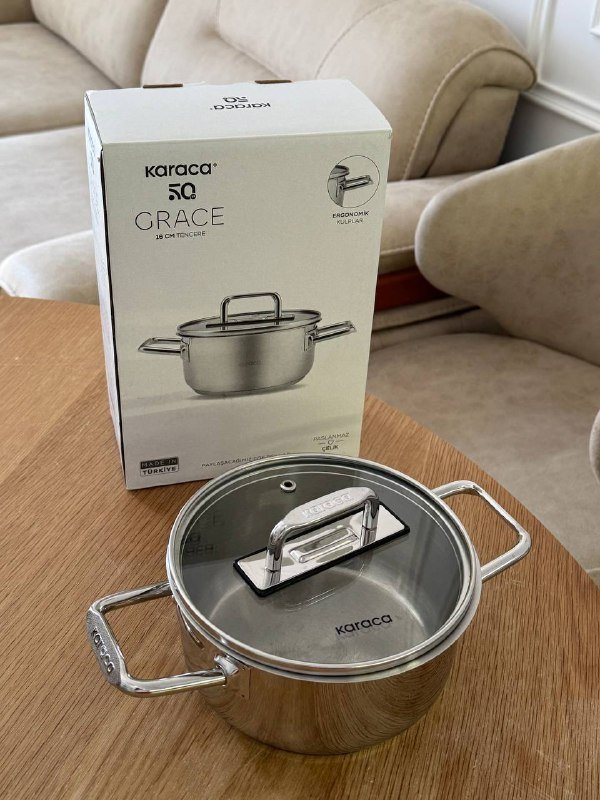 Кастрюли, кувшин-фильтр, контейнеры, ножи, кухонные принадлежности