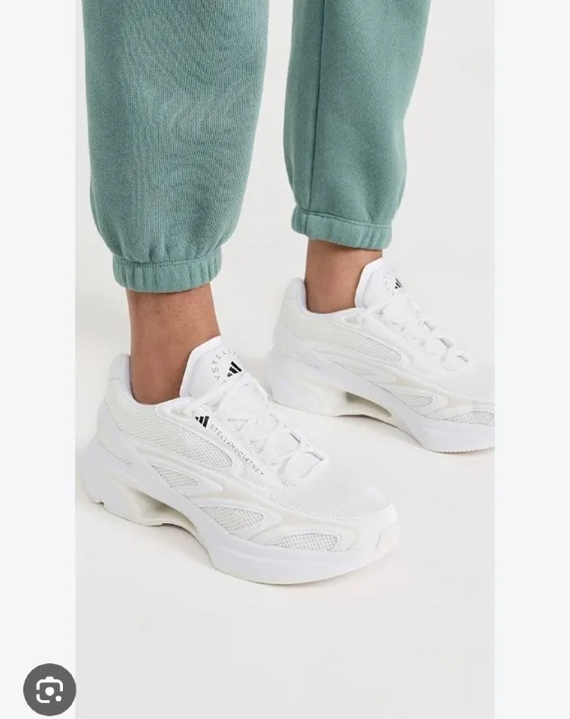 Белые кроссовки Adidas, размер 38 1
