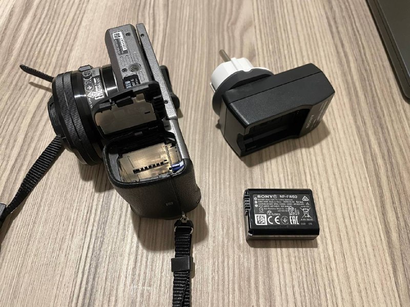 Фотоаппарат Sony Alpha ILCE-6000 Kit E PZ 16-50mm F3.5-5.6 OSS 5