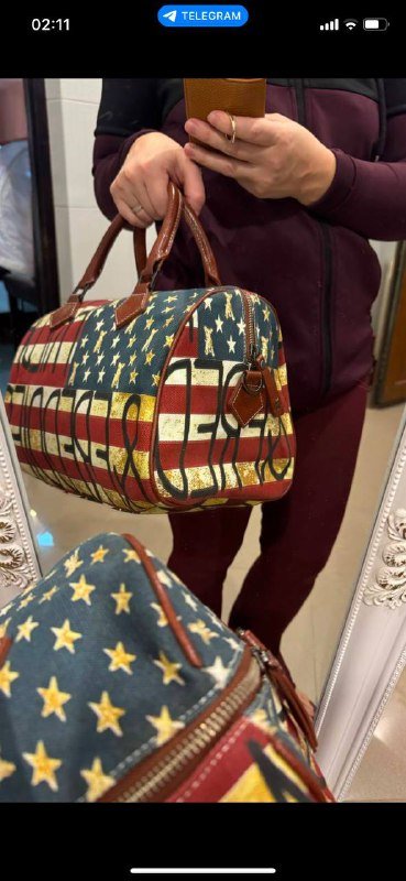 Сумка большая с потрескавшимися ручками