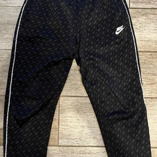 Спортивные штаны Nike