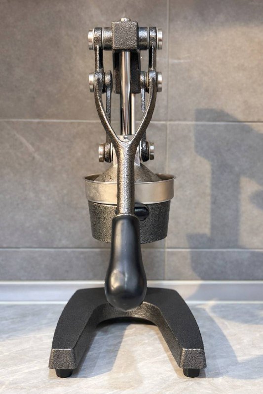 Ручная соковыжималка для цитрусов и гранатов