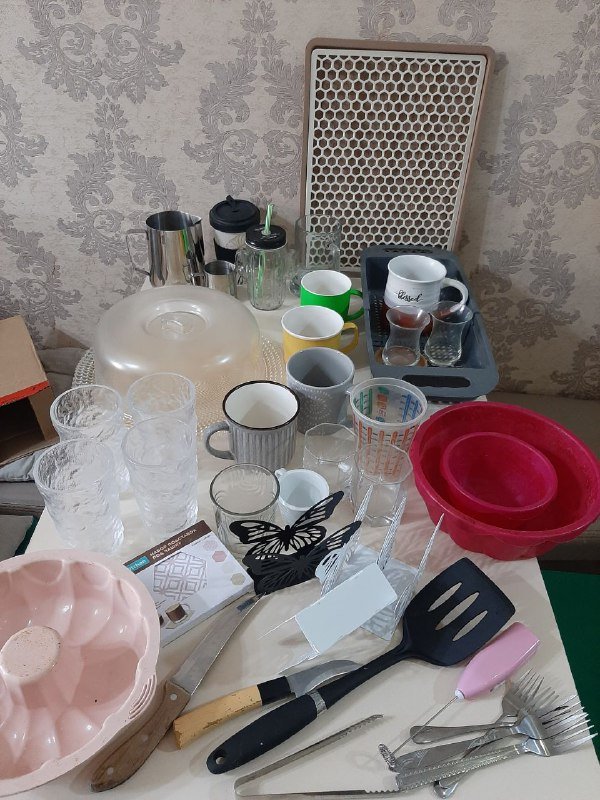 Силиконовые формы, термо-кружки, питчеры, тортовница, кухонные мелочи