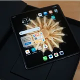 Honor Magic V2 Fold 4