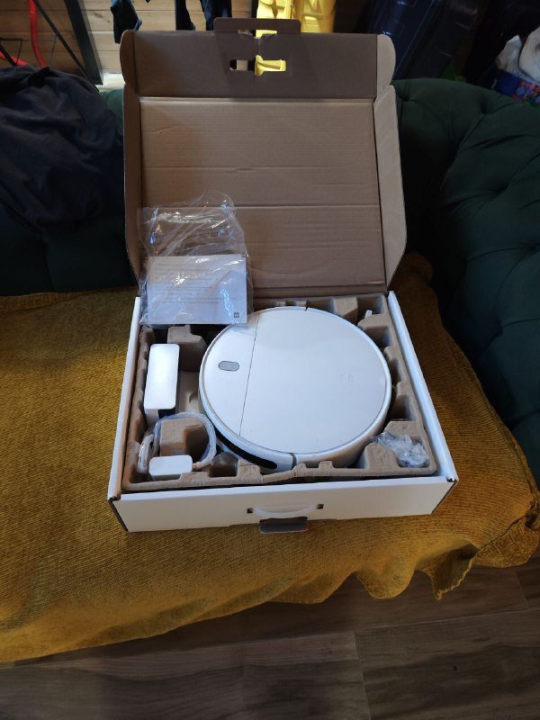 Моющий робот пылесос Mi Vacuum-Mop Essential 3