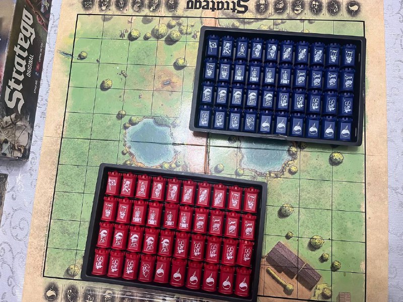 Настольная игра Стратего оригинал почти новая 2